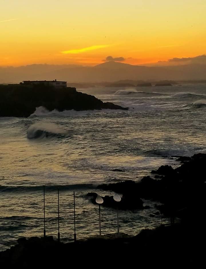 Atardecer playa de San Blas Tapia de Casariego