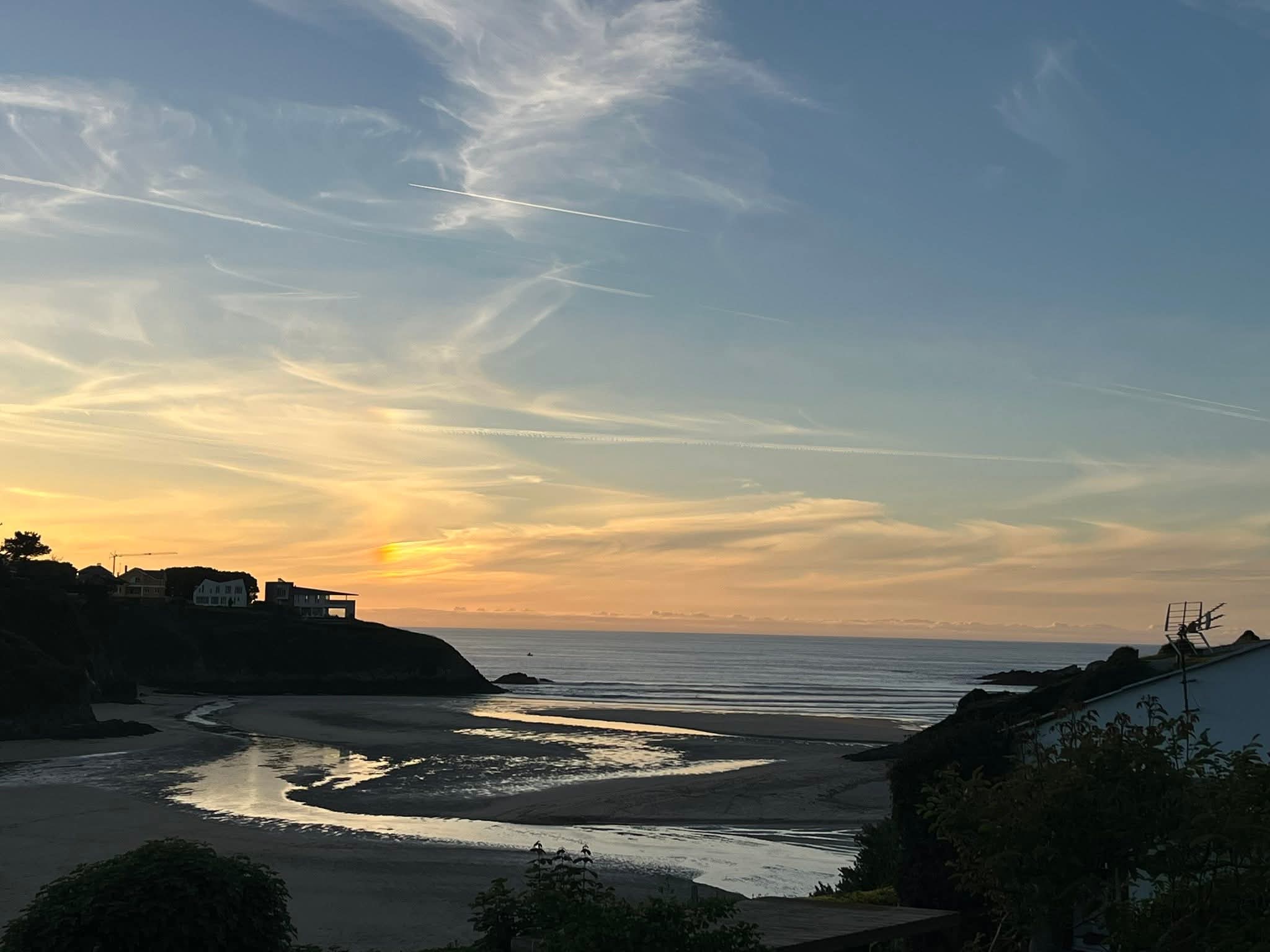 Atardecer playa Anguileiro Tapia de Casariego